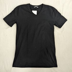 Zara - Plain Black Tee V-Neck M